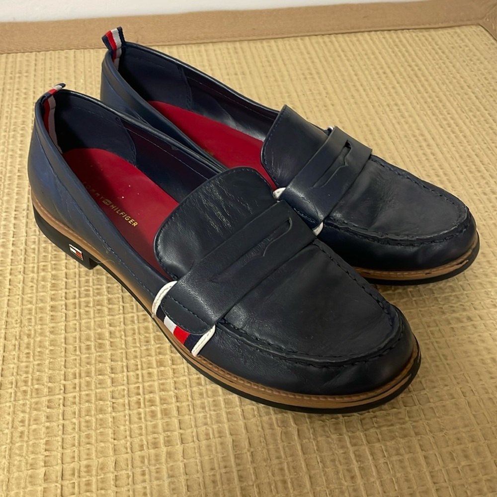Tommy Hilfiger blue loafers. Size 8. Like new.